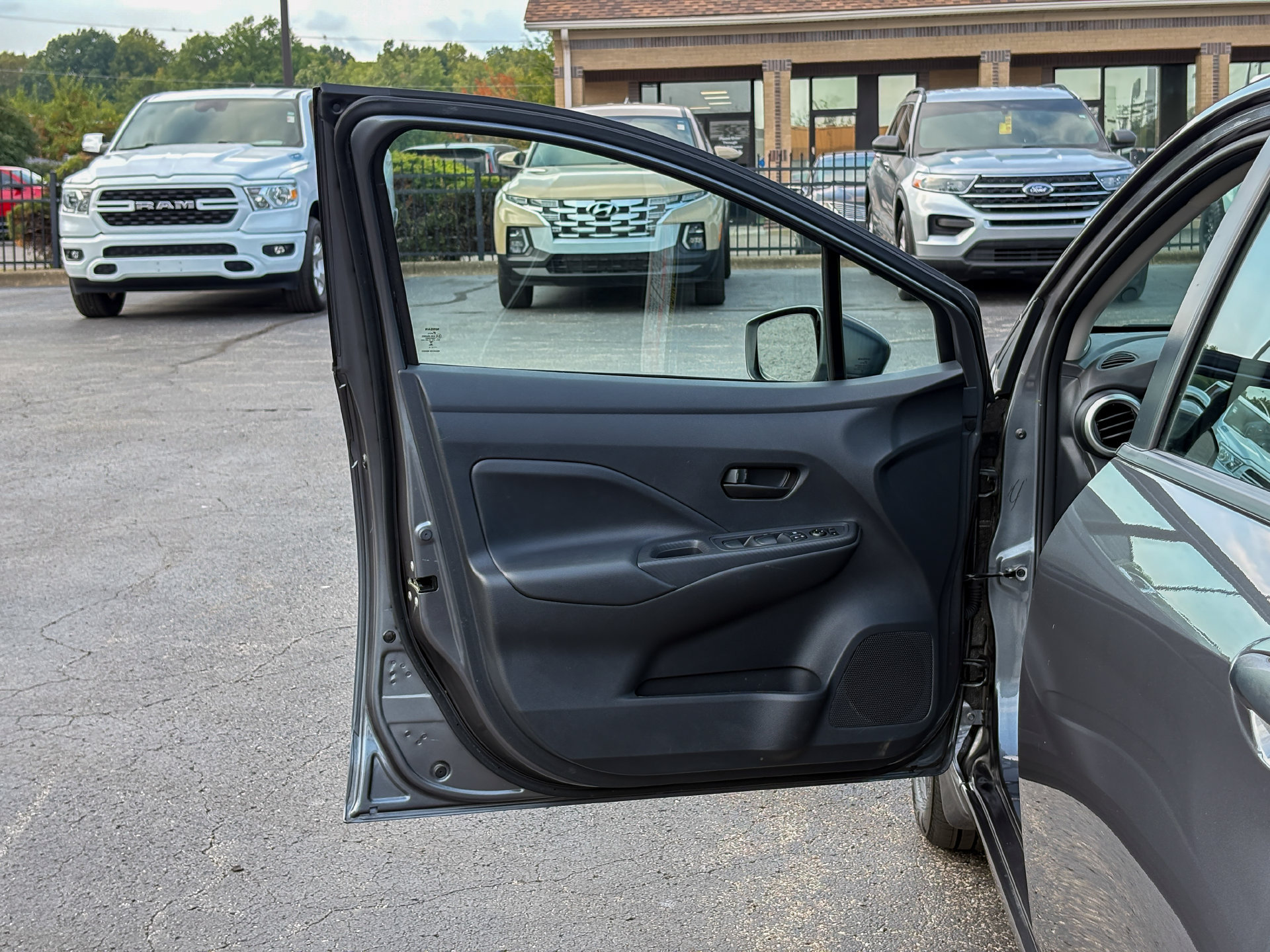 Used 2024 Nissan Versa S w/ S Plus Package FWD image 16