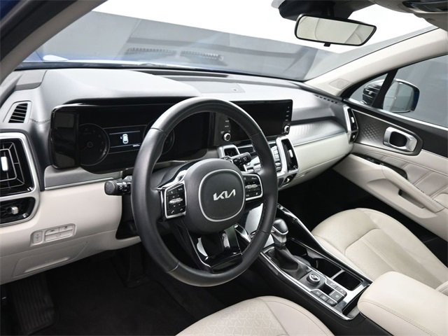 Used 2022 Kia Sorento SX image 19