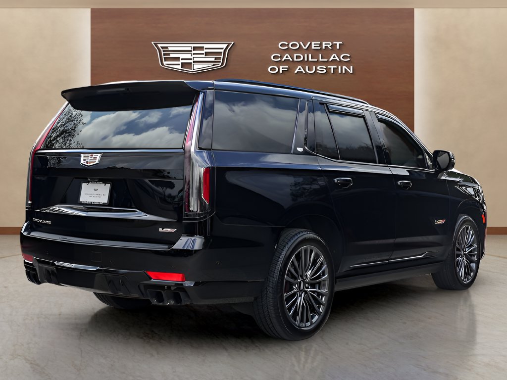 Certified 2024 Cadillac Escalade V AWD/4WD image 4