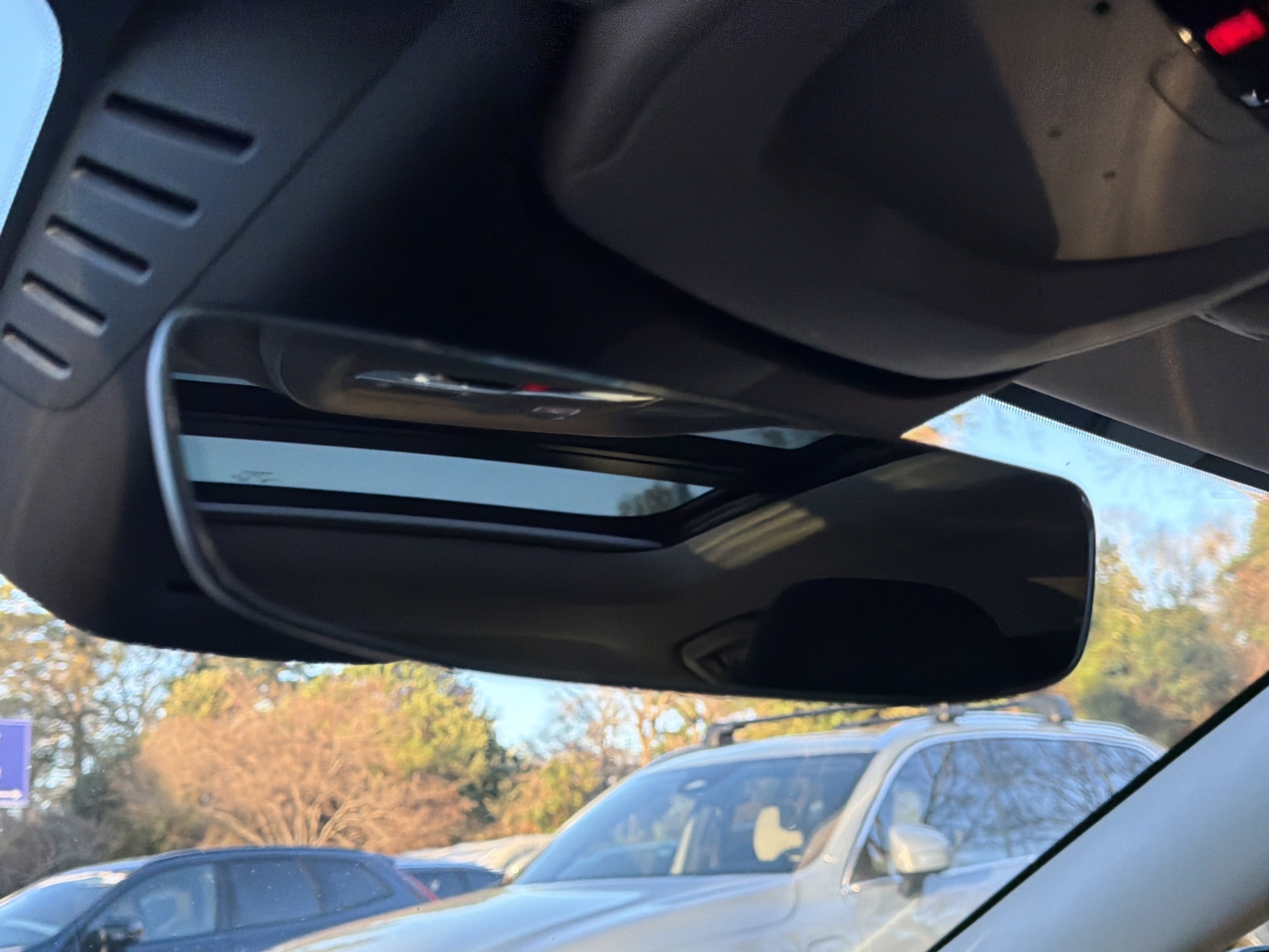 Certified 2024 Volvo S60 B5 Core image 27