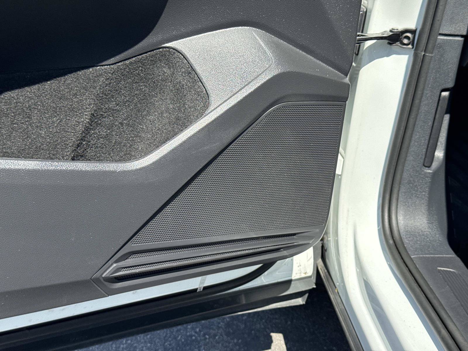 Certified 2023 Volkswagen Tiguan SE w/ Panoramic Sunroof Package FWD image 22