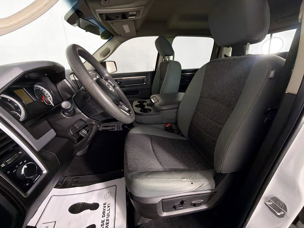 Used 2019 RAM 1500 Classic SLT image 19