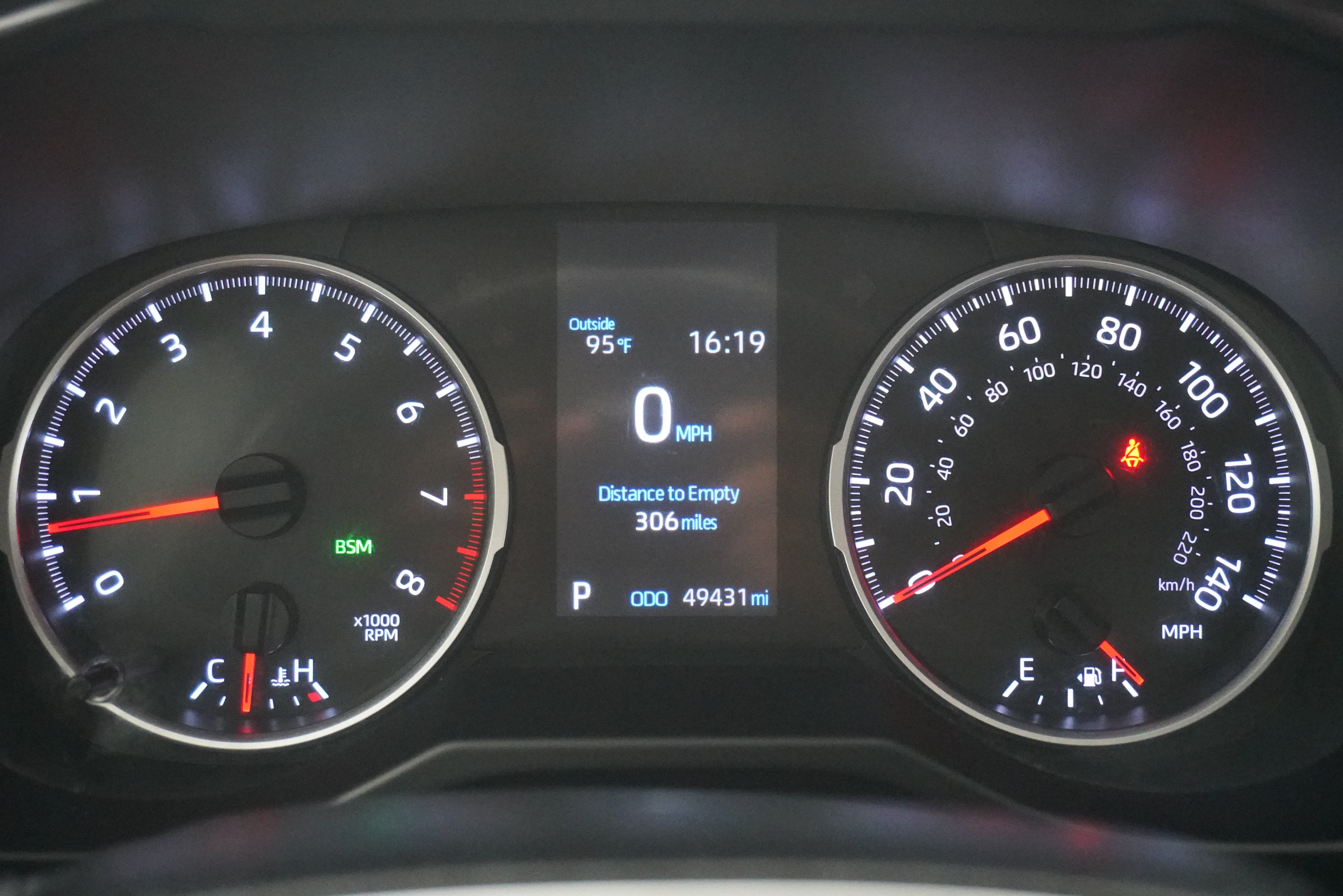 Used 2021 Toyota RAV4 XLE Premium FWD image 17
