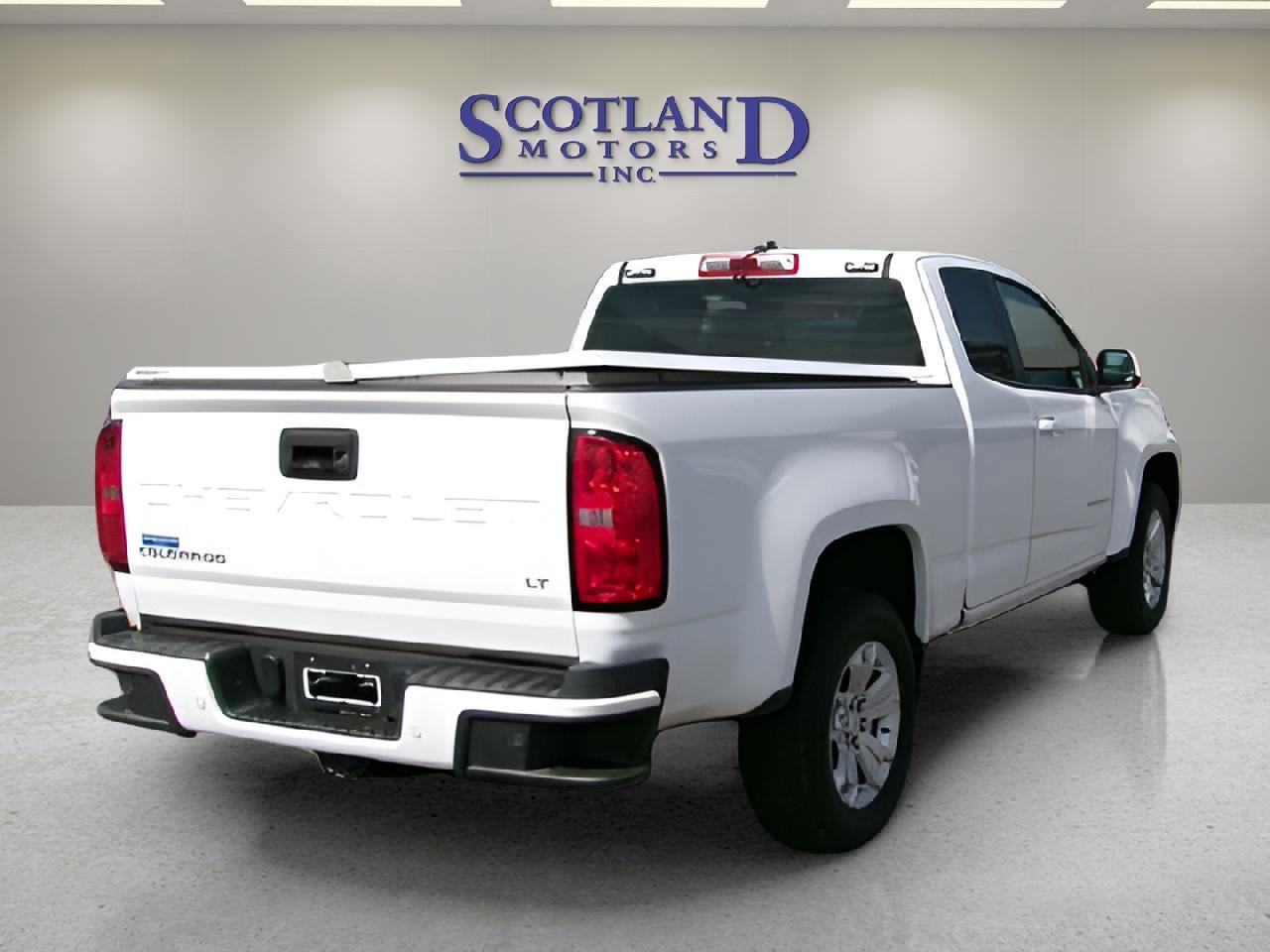 Used 2022 Chevrolet Colorado LT w/ Fleet Safety Package RWD image 6