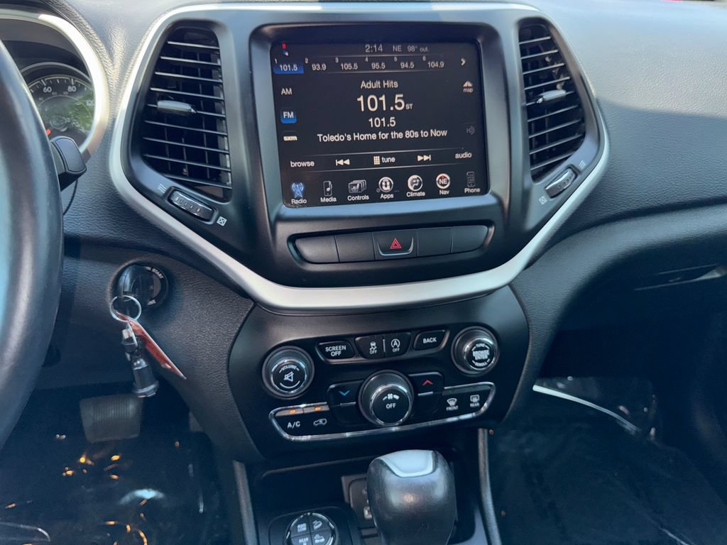 Used 2015 Jeep Cherokee Trailhawk w/ Leather Interior Group AWD/4WD image 20