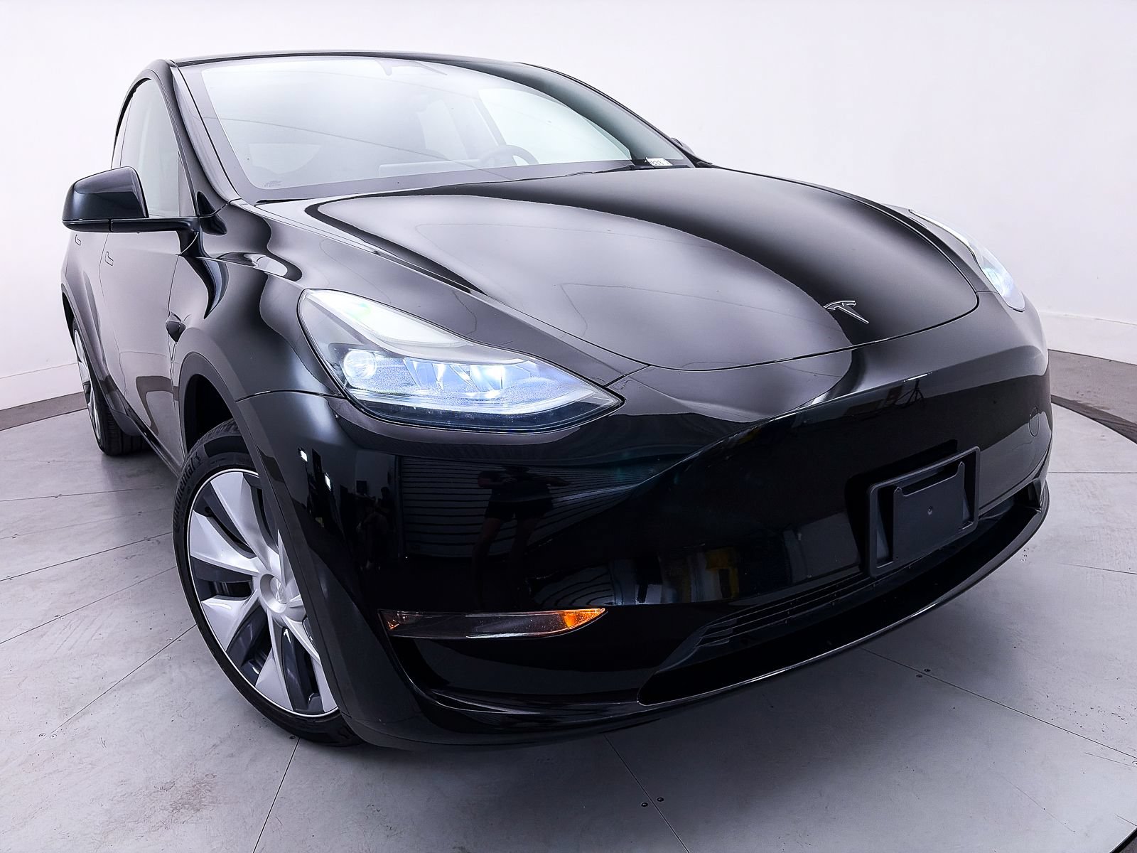 Used 2023 Tesla Model Y Long Range AWD/4WD image 8