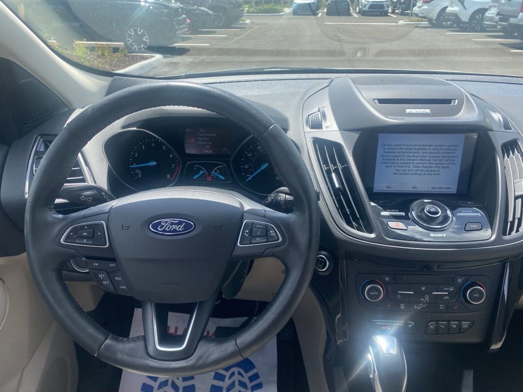 Used 2018 Ford Escape Titanium FWD image 14