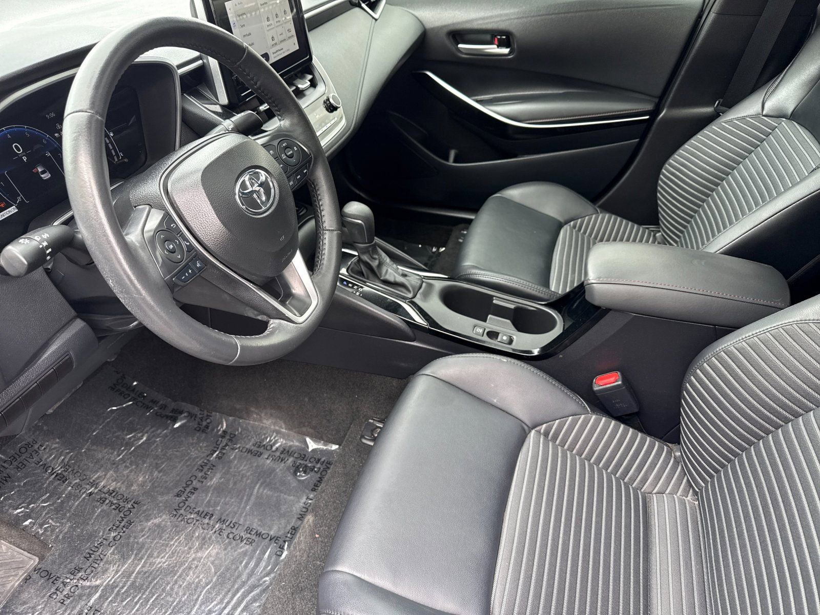 Used 2024 Toyota Corolla XSE FWD image 9