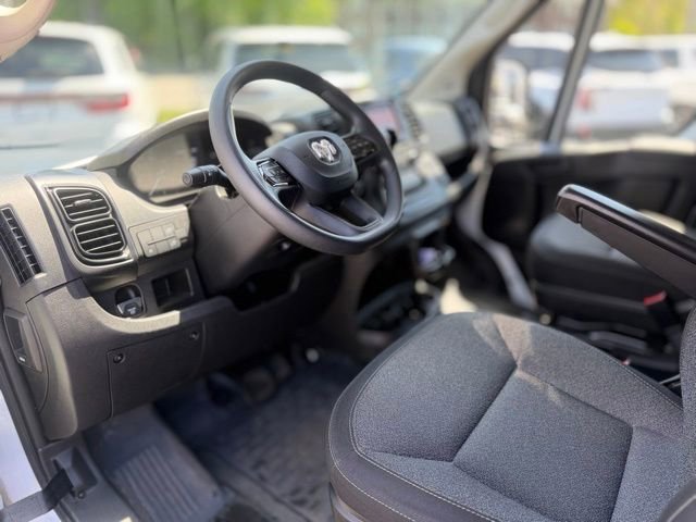Used 2025 RAM ProMaster 2500 w/ Convenience Group FWD image 13