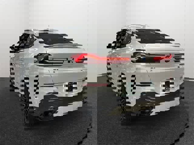 Used 2023 BMW X6 M50i w/ Executive Package image 4