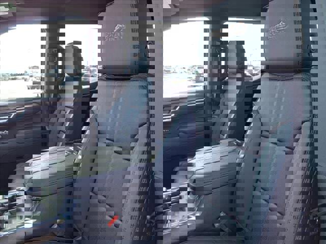 New 2025 Chevrolet Silverado 1500 High Country image 10