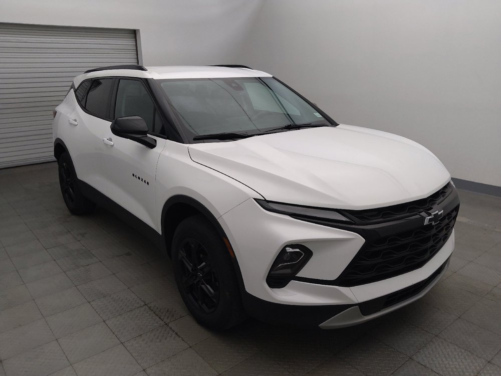 Used 2024 Chevrolet Blazer LT w/ Convenience Package FWD image 13