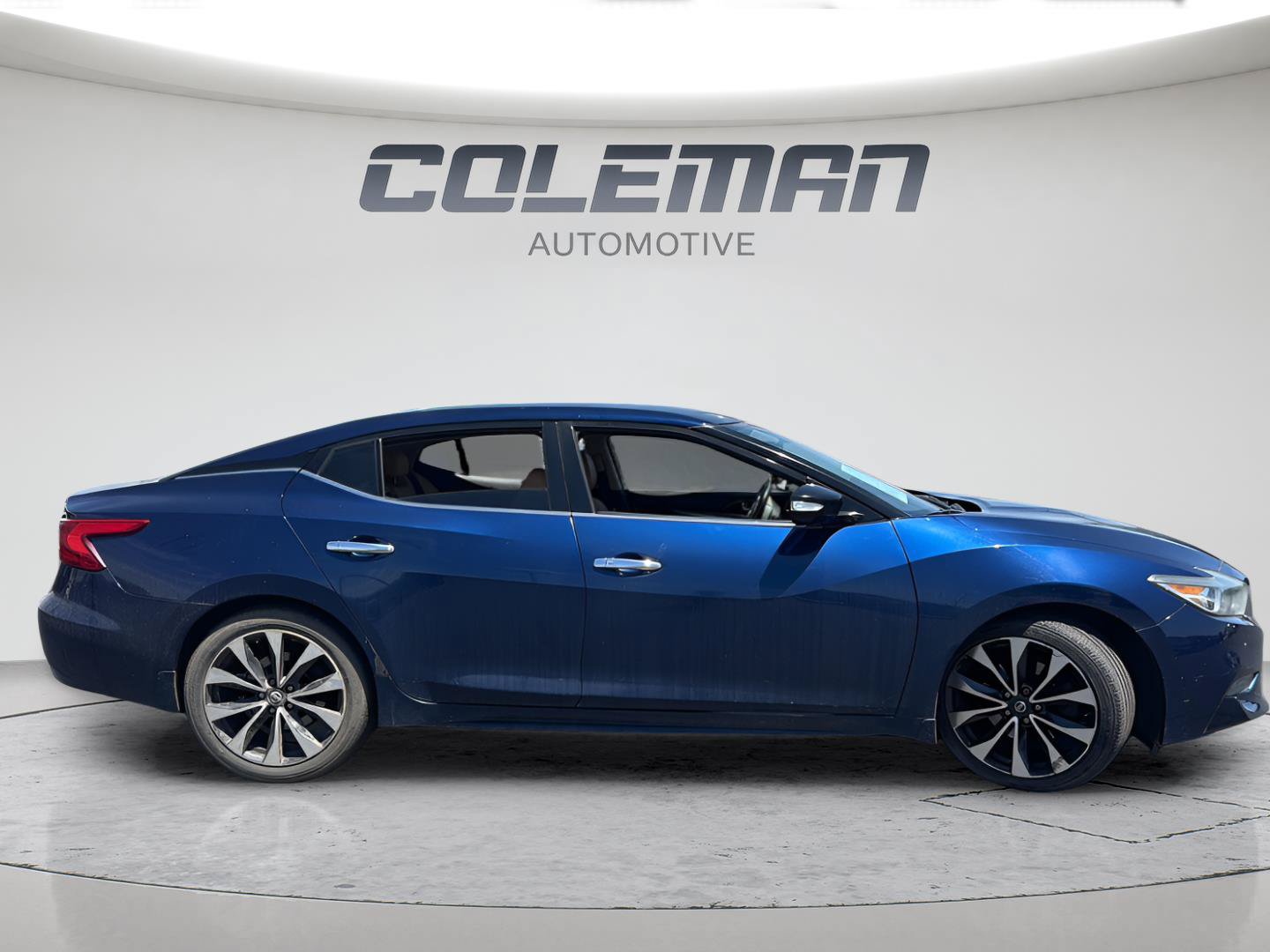 Used 2016 Nissan Maxima SR FWD image 6