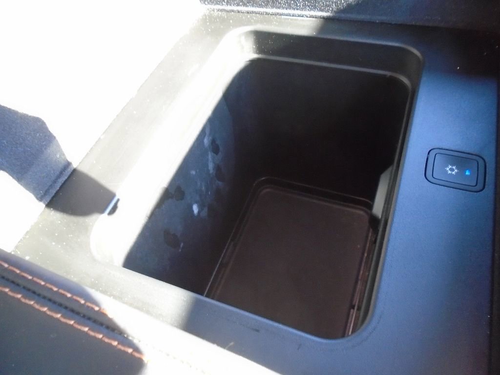 Used 2024 Jeep Grand Wagoneer L Series III image 18