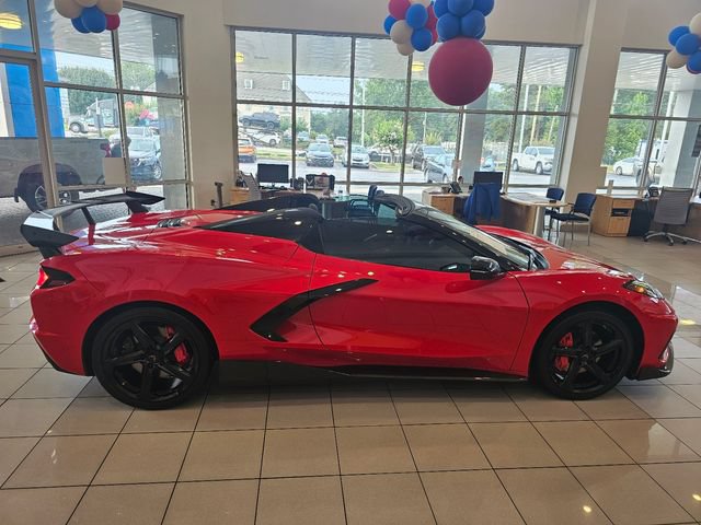 Used 2023 Chevrolet Corvette Stingray Premium Conv w/ Battery Protection Package RWD image 9