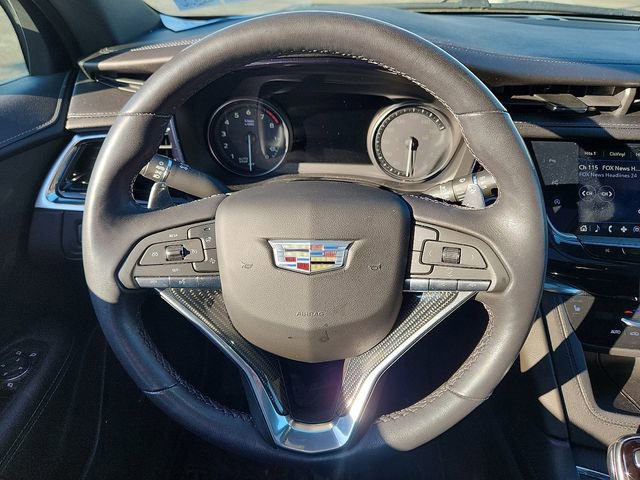 Used 2022 Cadillac XT6 Sport w/ Technology Package image 17