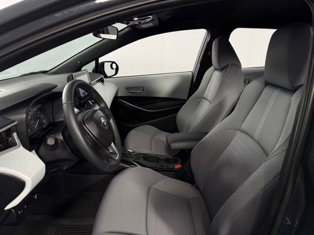 Used 2025 Toyota Corolla SE image 14