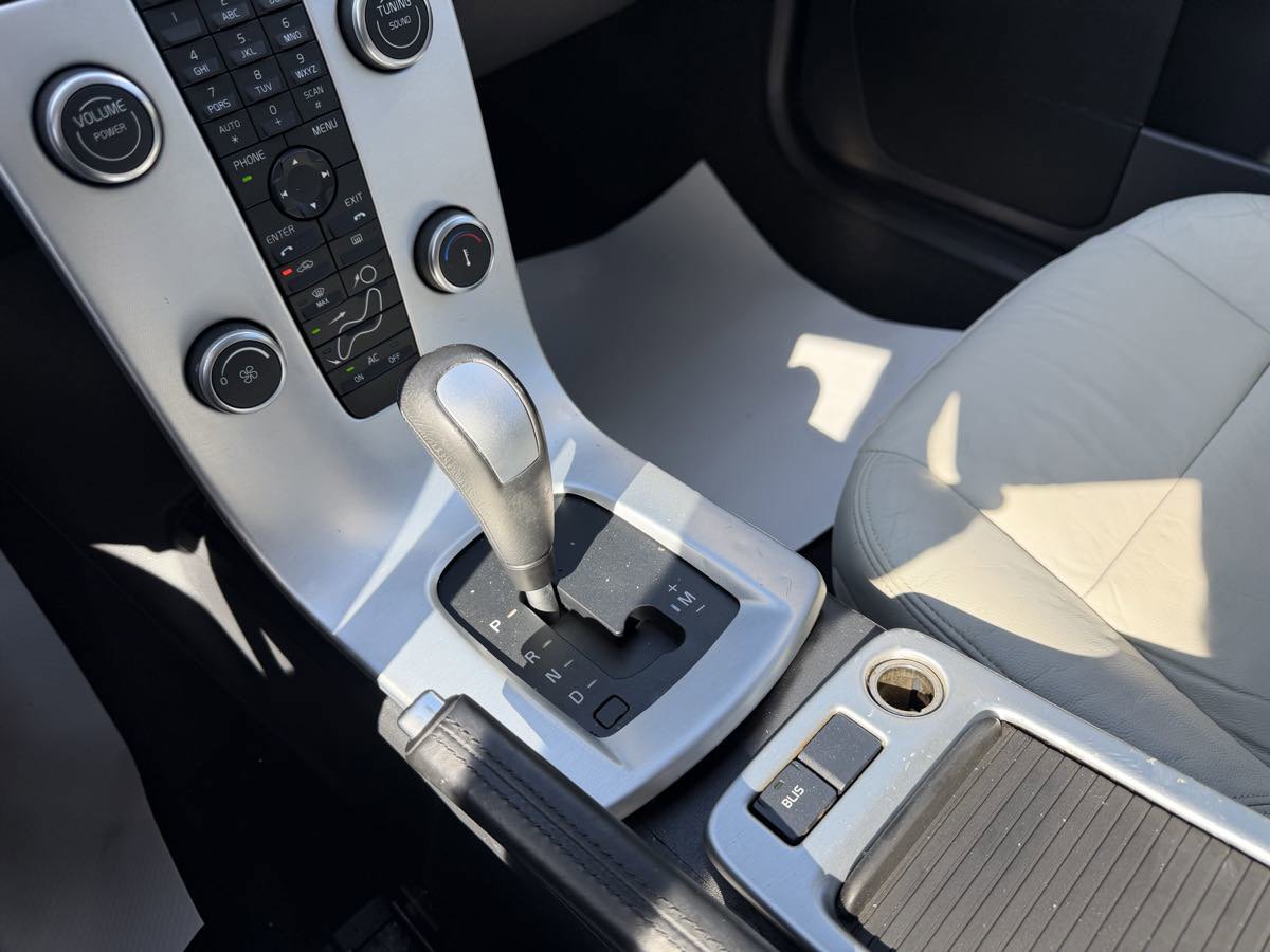 Used 2013 Volvo C30 T5 image 23