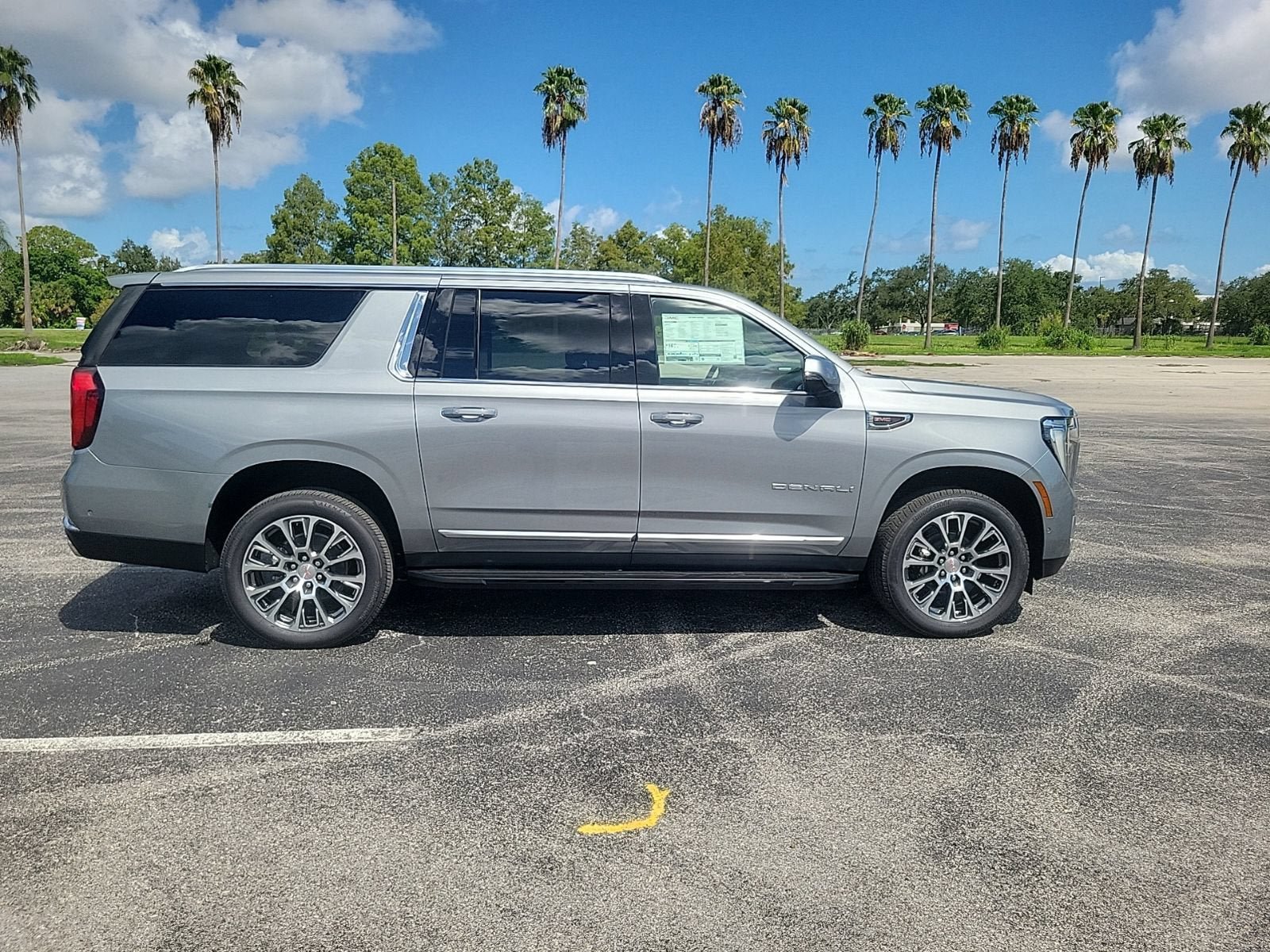 New 2026 GMC Yukon XL Denali RWD image 4
