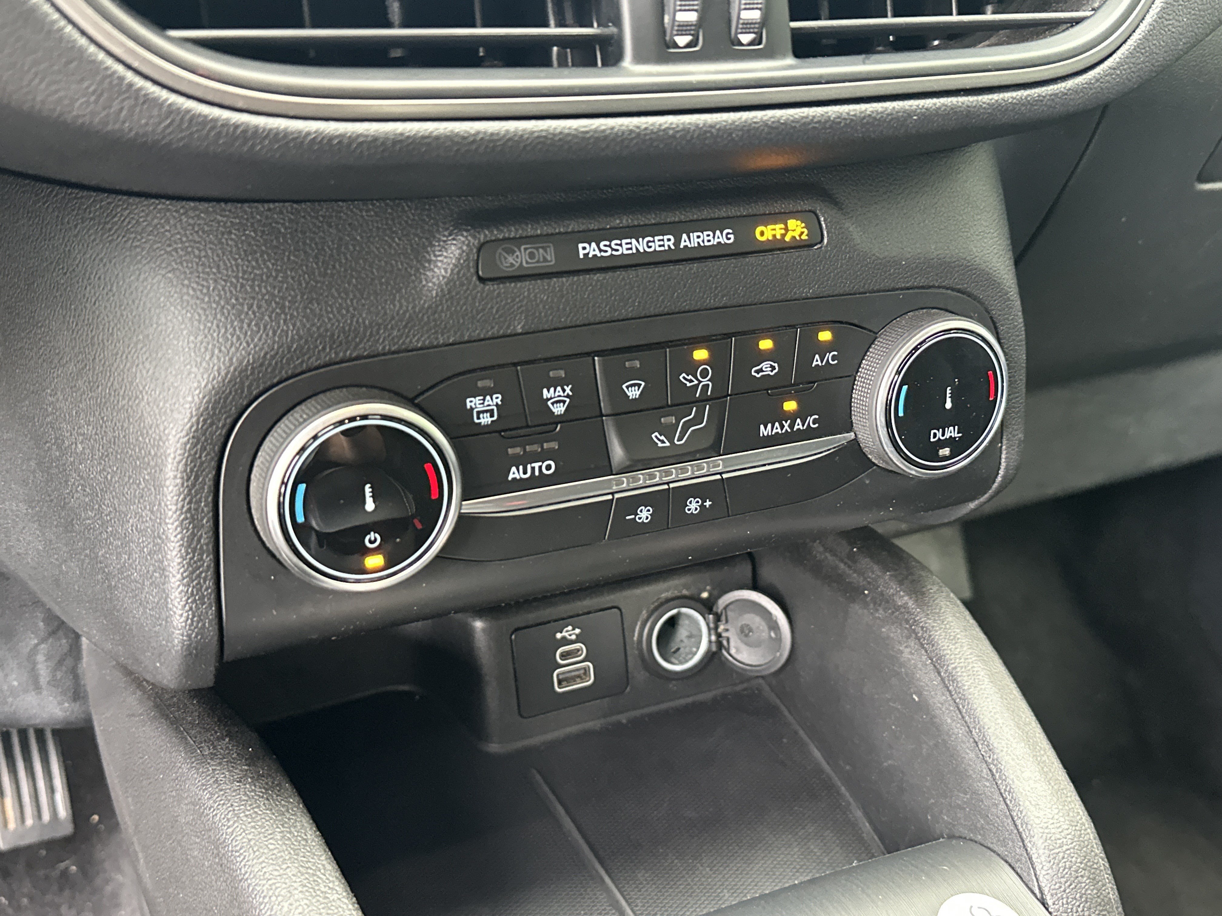Used 2024 Ford Escape Active FWD image 31