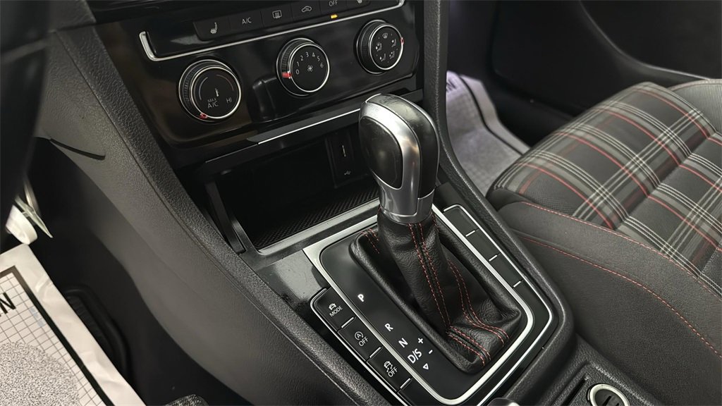 Used 2018 Volkswagen GTI S image 22