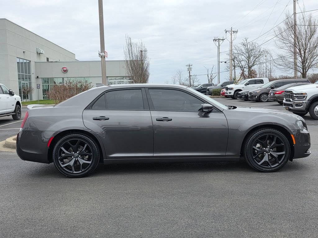 Used 2022 Chrysler 300 S image 4