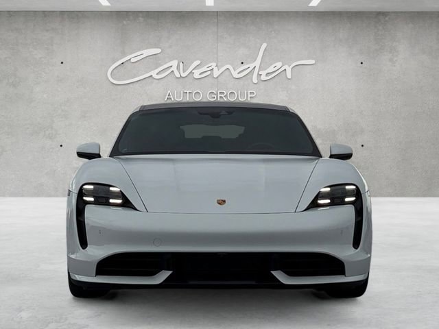 Used 2021 Porsche Taycan image 18