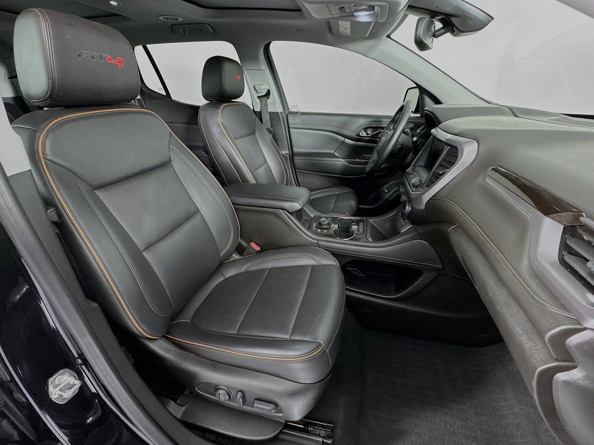 Used 2023 GMC Acadia AT4 w/ Technology Package image 30