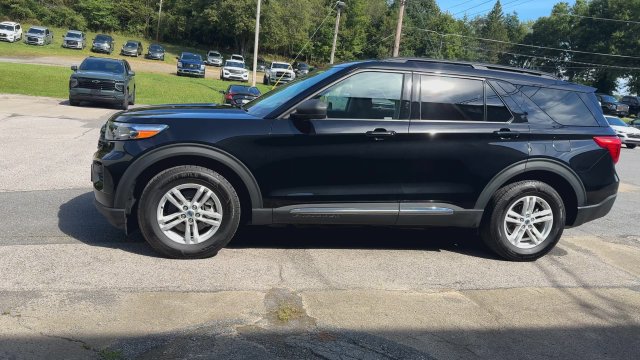 Used 2022 Ford Explorer XLT w/ Class IV Trailer Tow Package AWD/4WD image 9
