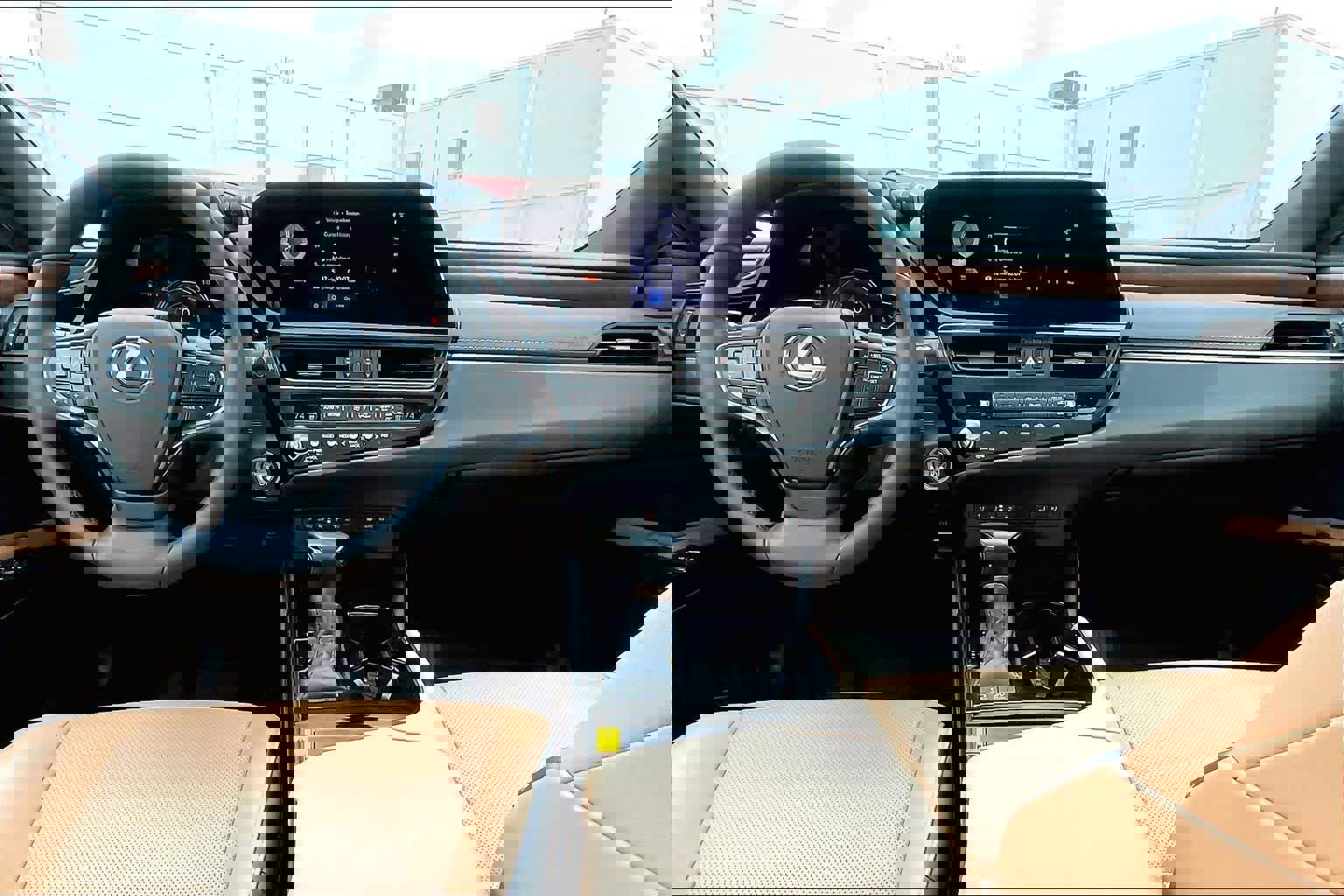 Used 2024 Lexus ES 300h w/ Premium Package image 16