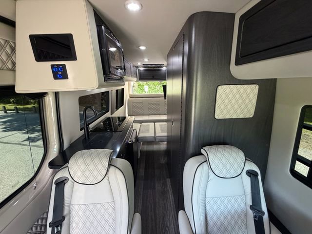 New 2025 Mercedes-Benz Sprinter 3500 image 32