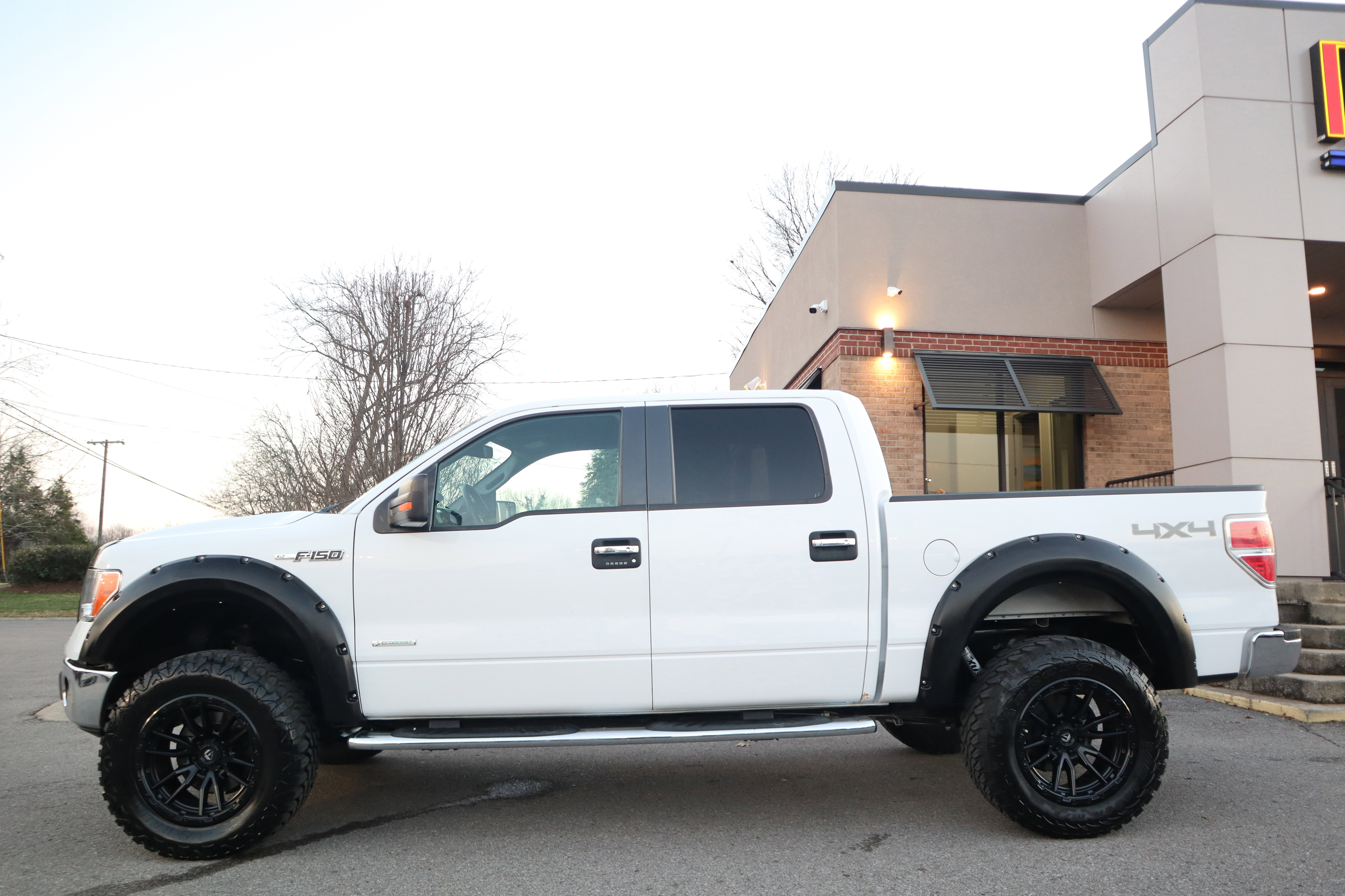 Used 2014 Ford F150 XLT w/ Equipment Group 302A Luxury image 10