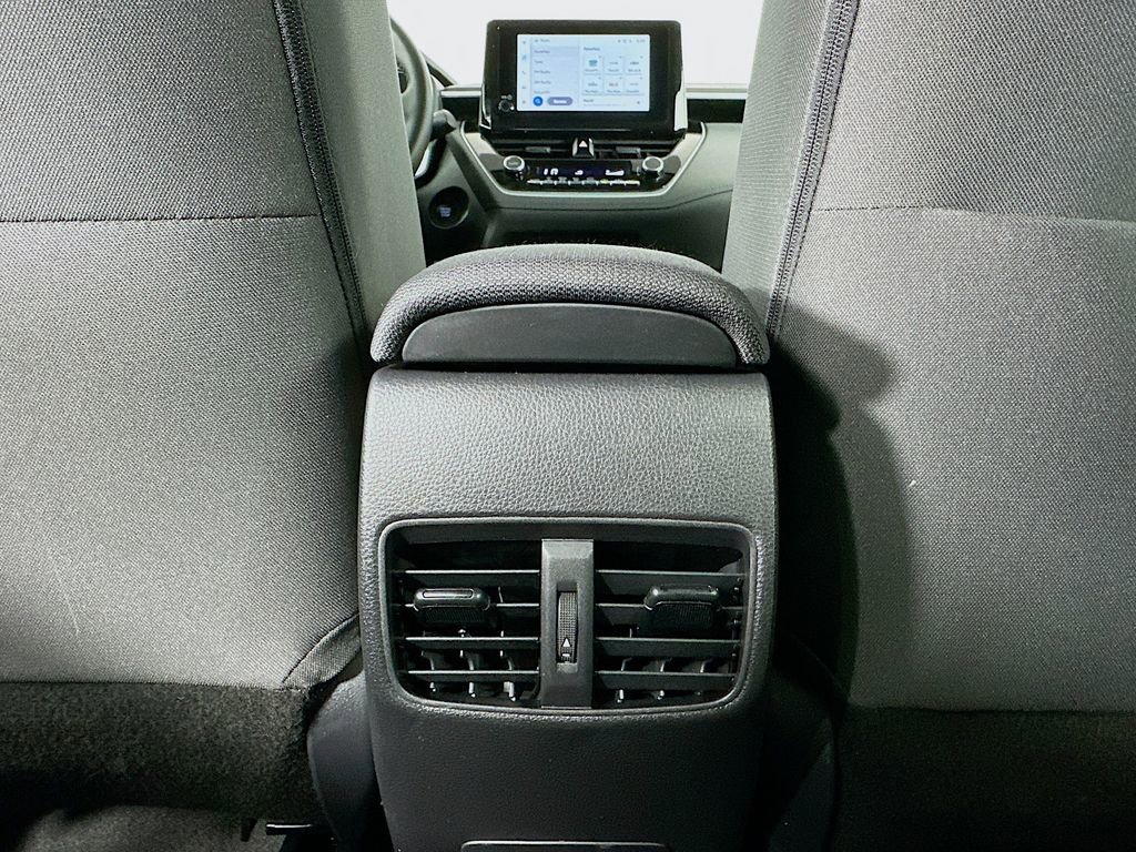 Certified 2024 Toyota Corolla Cross LE image 24