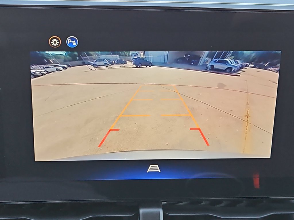 Used 2025 Chevrolet Equinox LT AWD/4WD image 15