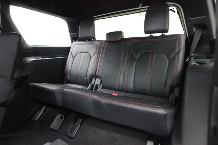 Used 2024 Ford Expedition Limited image 29