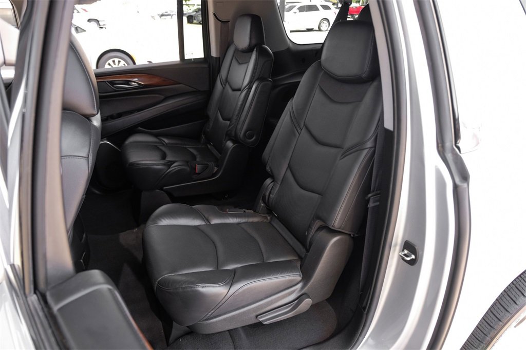 Used 2019 Cadillac Escalade ESV Luxury image 44