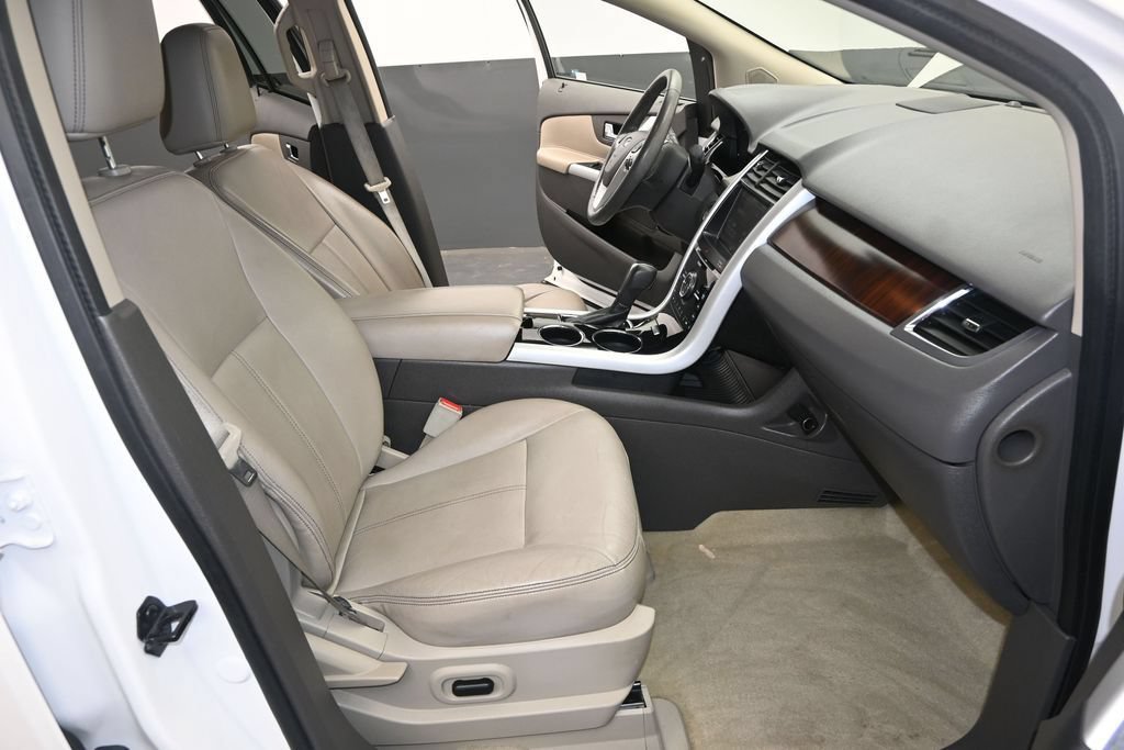 Used 2011 Ford Edge Limited w/ 302A Rapid Spec Order Code FWD image 23