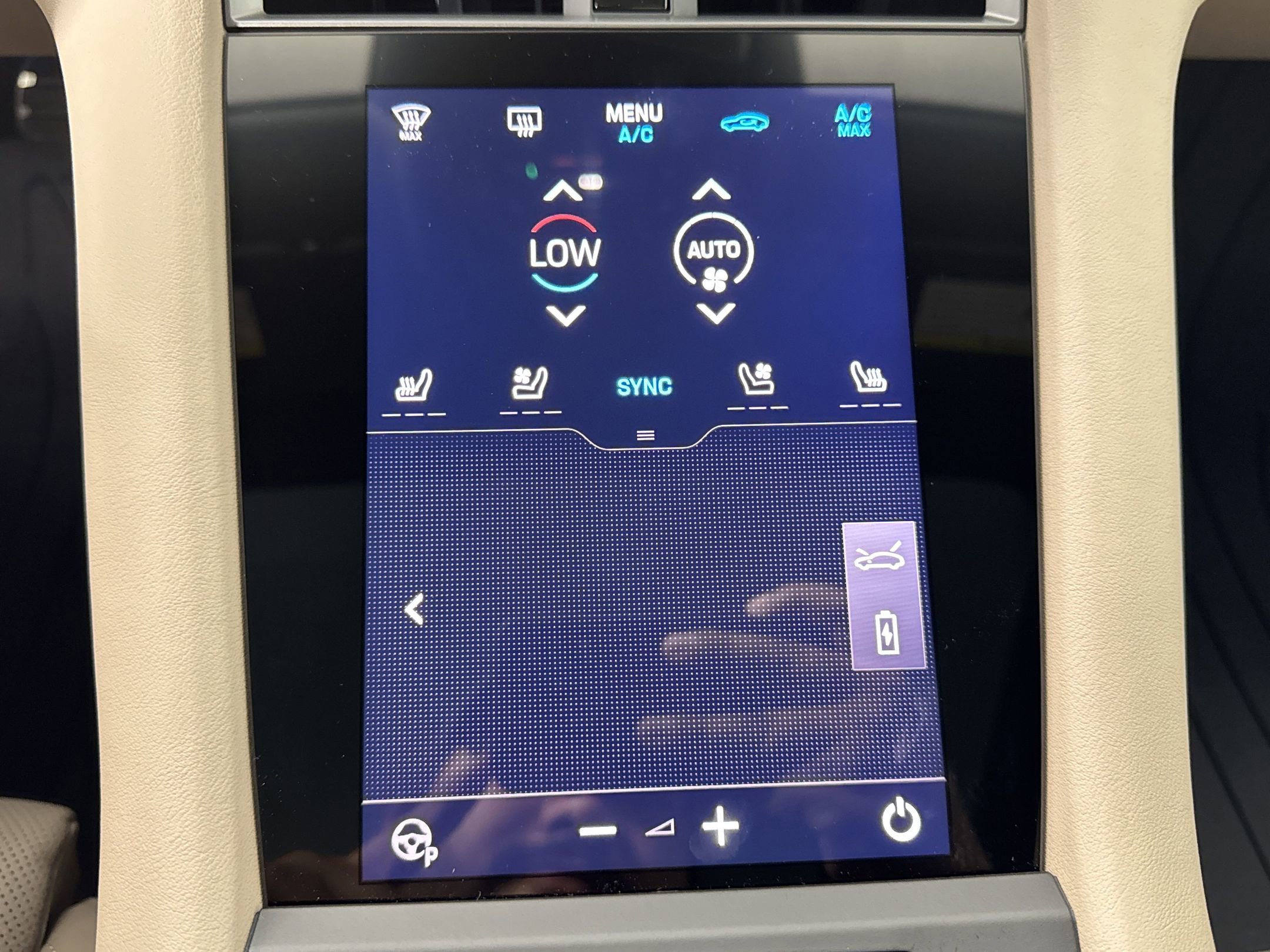 Used 2025 Porsche Taycan 4 Cross Turismo image 26