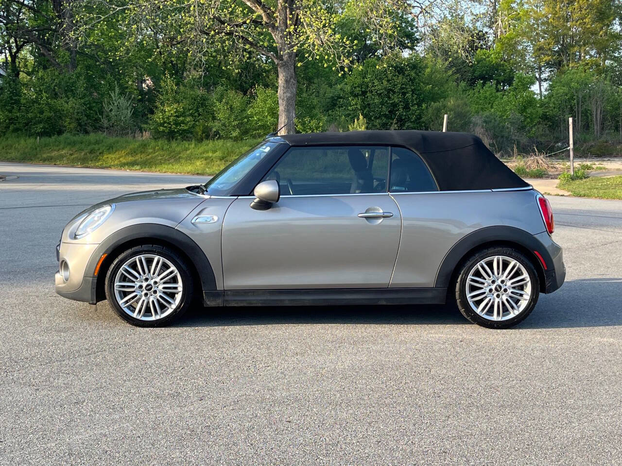 Used 2017 MINI Cooper S image 3