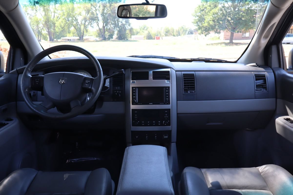 Used 2008 Dodge Durango Limited w/ Technology Group III AWD/4WD image 16