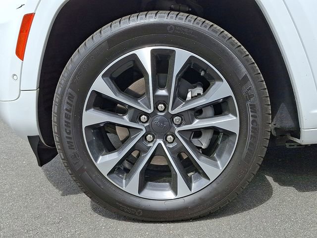Used 2022 Jeep Grand Cherokee Overland AWD/4WD image 8