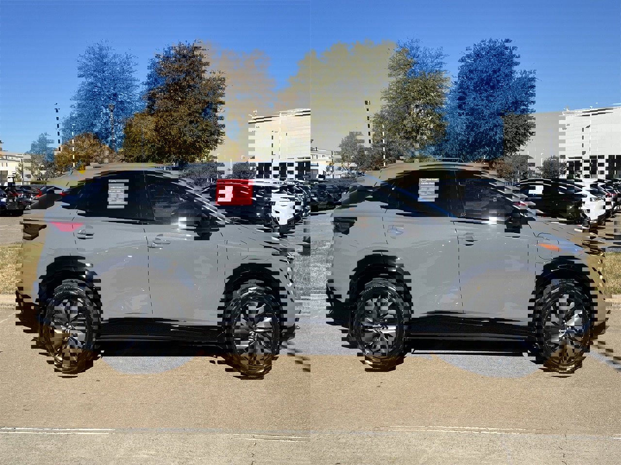 Certified 2023 Nissan Ariya AWD image 3