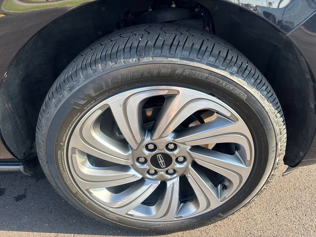 Used 2023 Lincoln Navigator Reserve AWD/4WD image 10