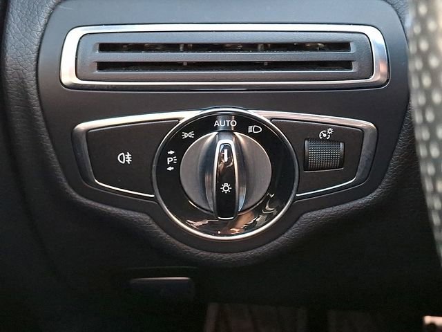 Used 2015 Mercedes-Benz C 300 4MATIC Sedan image 25