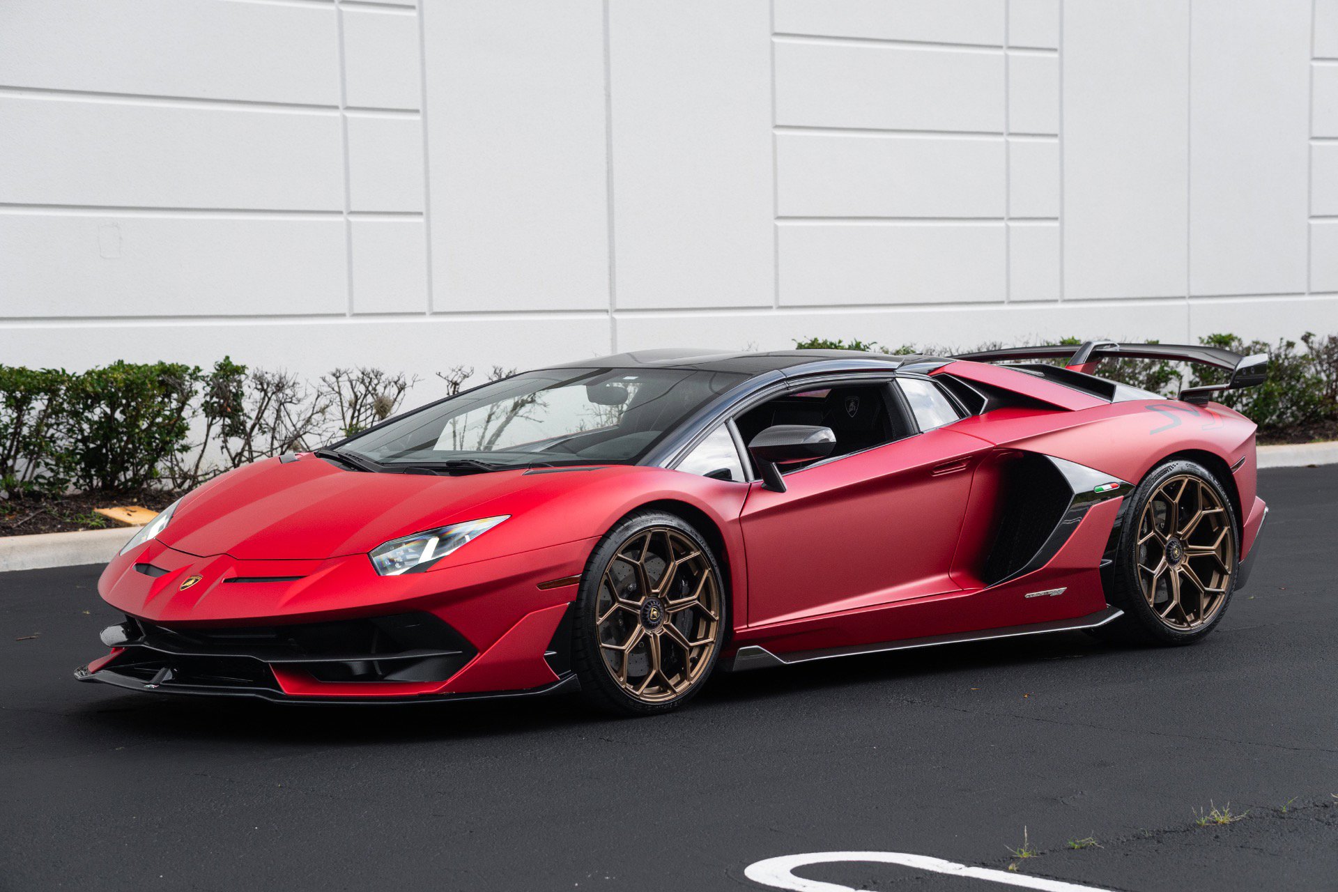 Used 2021 Lamborghini Aventador SVJ AWD/4WD image 30