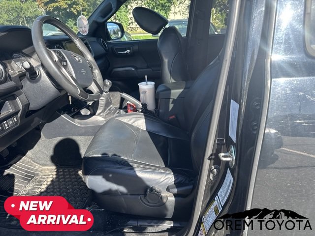 Used 2019 Toyota Tacoma TRD Sport AWD/4WD image 20