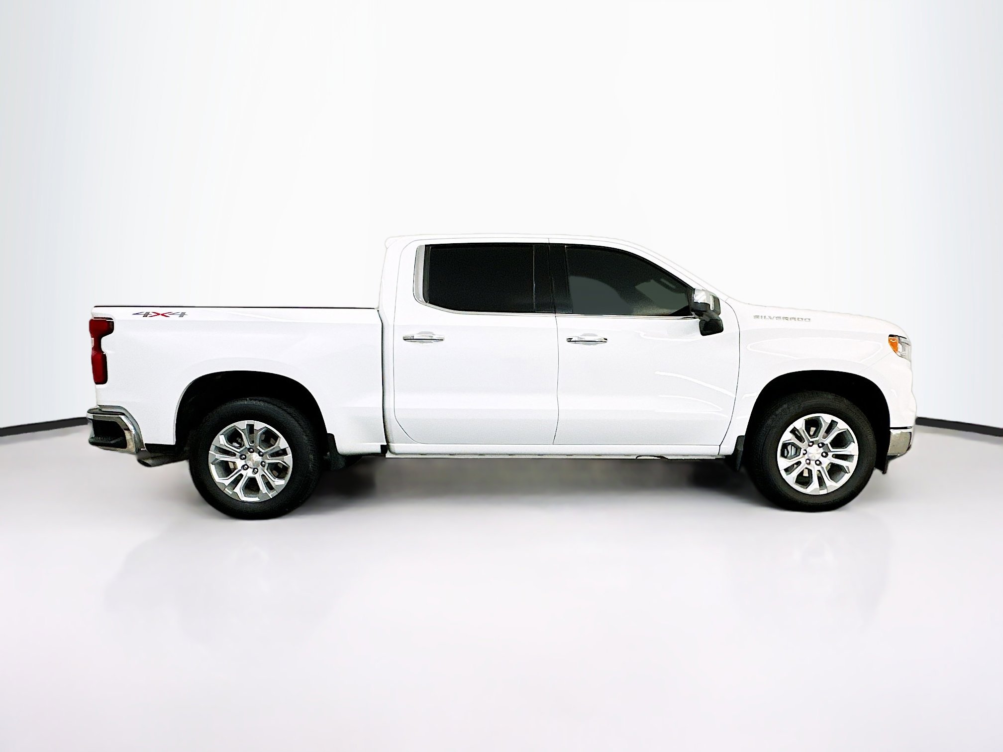 Used 2025 Chevrolet Silverado 1500 LTZ image 10