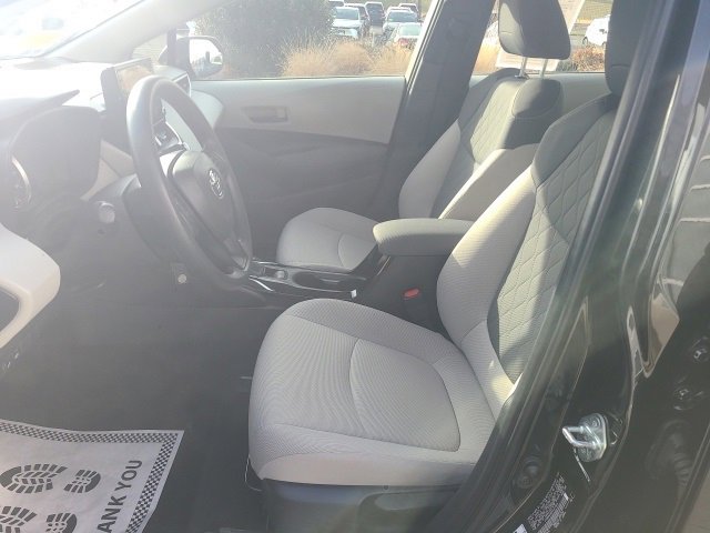 Used 2022 Toyota Corolla LE image 16