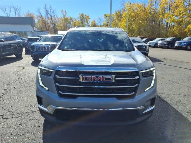 Used 2025 GMC Acadia Elevation image 8