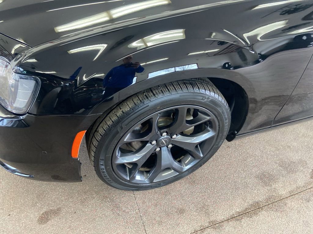 Used 2021 Chrysler 300 S image 5